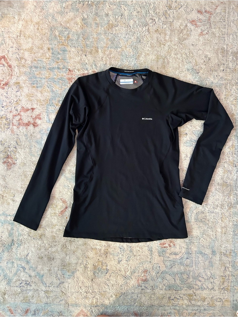 Columbia Black Performance Tee with Blue Trim Omni Heat Baselayer Crew